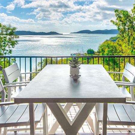 Stunning Panorama Apartments Hamilton Island Bagian luar foto